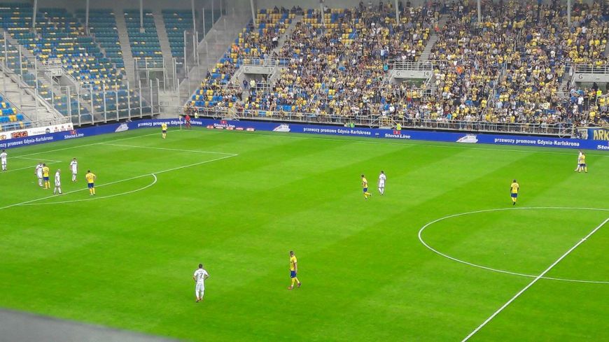 Reklama świetlna Stena Line podczas jednego z meczów Arki Gdynia