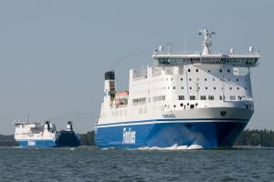 Załoga promu należącego do Finnlines zagrożona zwolnieniami