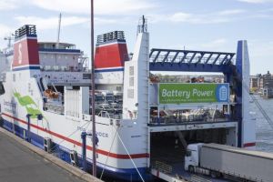 Stena Jutlandica od miesiąca pływa z wykorzystaniem baterii. I radzi sobie doskonale