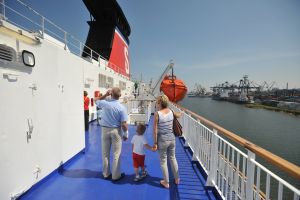 Tłumy na dniu otwartym Stena Line