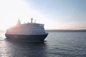 Niecodzienna transakcja. DFDS i Moby Lines zamieniają się promami