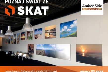 Wystawa „Poznaj Świat ze SKAT!” w Restauracji AmberSide