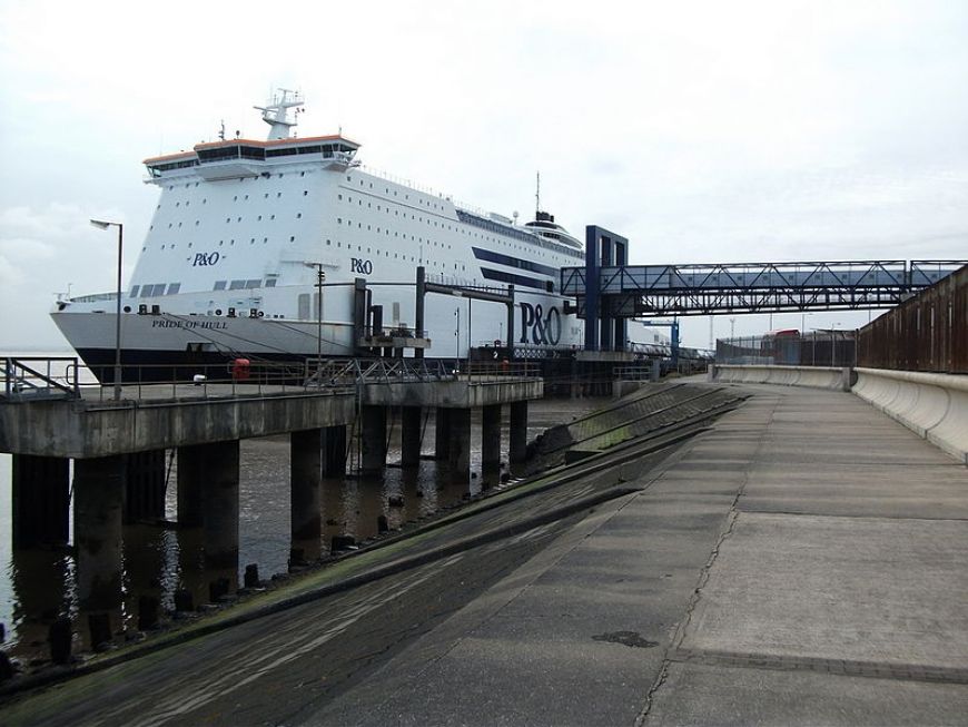 Nielegalni imigranci na pokładzie promu P&amp;O Ferries