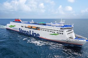 Przegląd promowy 3/2023, a w nim m.in. o promie Stena Ebba, który pływa już na trasie Gdynia-Karlskrona