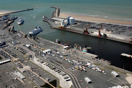 Port w Calais zamknięty. Trwa unieszkodliwianie niewybuch&oacute;w z okresu II wojny światowej